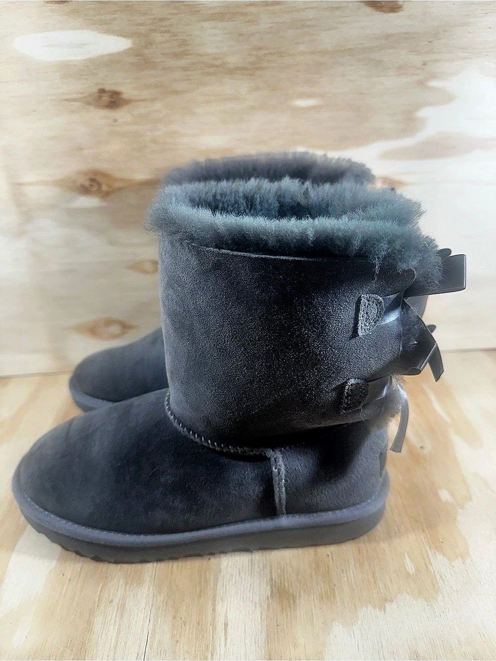 UGG Mini Bailey Bow II Black Winter Boots Women’s Size 5